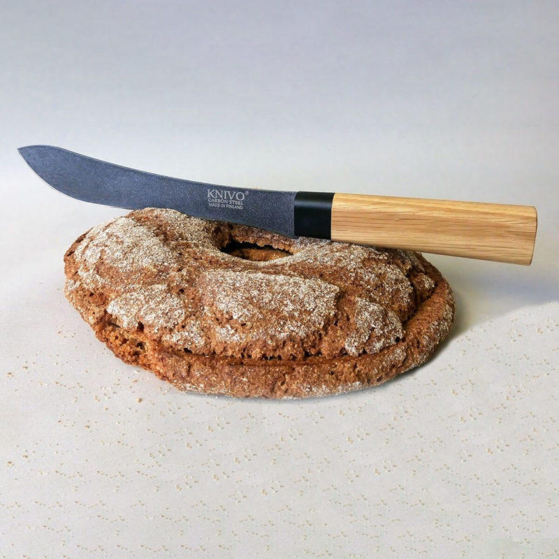 Knivo Paloitteluveitsi KF005861 leivän kanssa