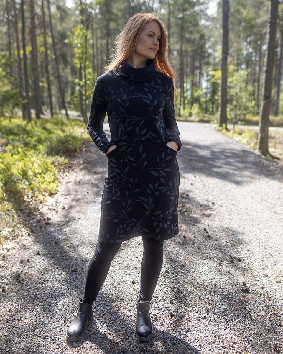 PaaPii Design Routa mekko Lehvästö varjo-musta 5