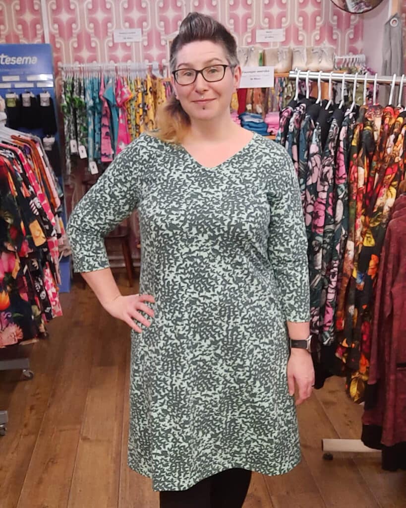 Tunikoiden ja mekkojen oikean koon valintaopas 26 PaaPii Design Saima mekko Satakieli minttu 2